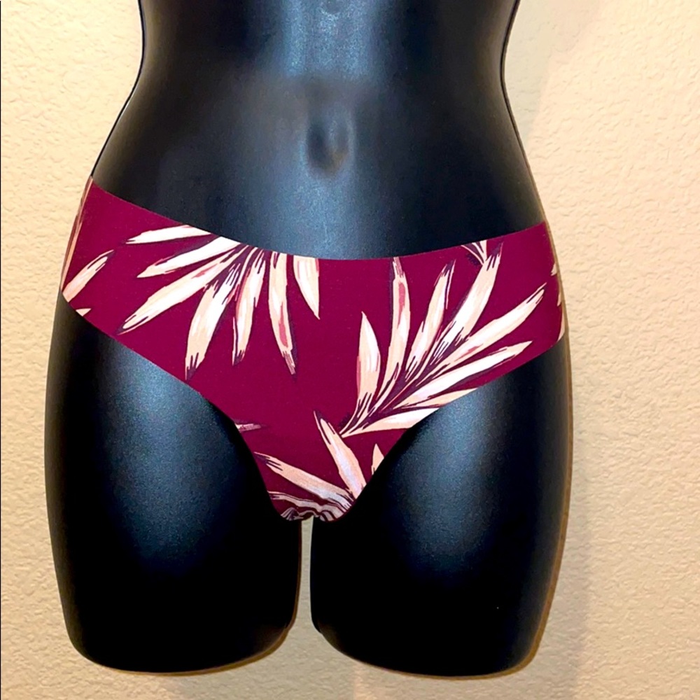 PINK VS Thong Panty